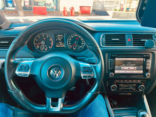 Volkswagen Jetta foto 5