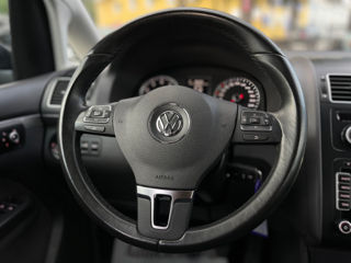 Volkswagen Touran foto 11