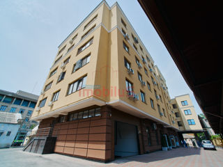 Apartament cu 2 camere, 73 m², Centru, Chișinău foto 20