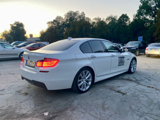 BMW 5 Series foto 4