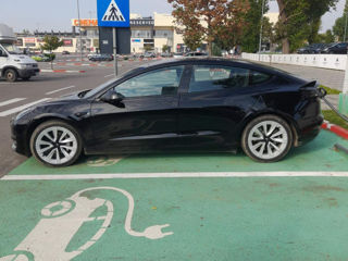 Tesla Model 3 foto 6