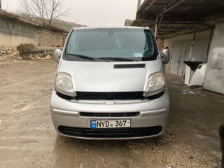 Opel Vivaro foto 2