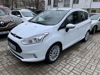 Ford B-Max foto 1