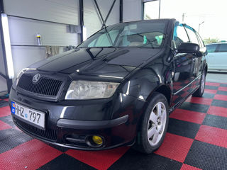 Skoda Fabia foto 2