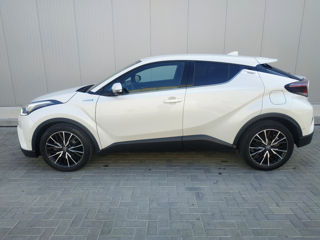 Toyota C-HR foto 4