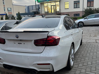 BMW 3 Series foto 4