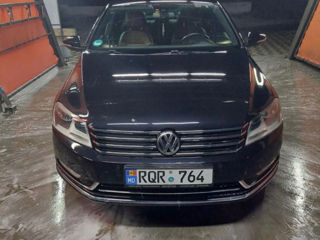 Volkswagen Passat foto 4