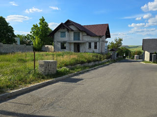 Casă în suburbia Chișinăului,  com. Tohatin