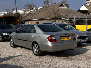 Toyota Camry foto 5