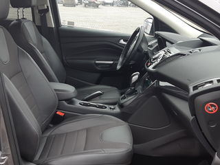 Ford Kuga foto 10