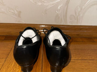 Pantofi de dans baiat marimea 37 foto 1