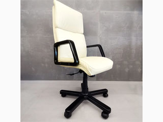 Офисное кресло из натуральной кожи Texas Vanilla foto 1