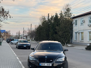 BMW 5 Series foto 1