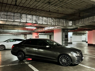 Mercedes E-Class foto 5