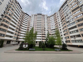 Apartament cu 2 camere, 70 m², Botanica, Chișinău foto 10