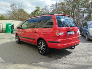 Volkswagen Sharan foto 1