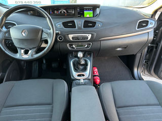 Renault Grand Scenic foto 8