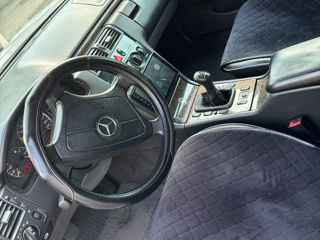 Mercedes E-Class foto 6