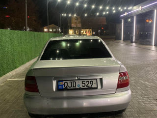 Audi A4 foto 5