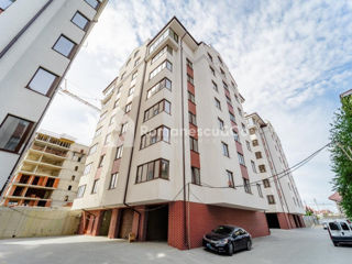 Apartament cu 3 camere, 97 m², Durlești, Chișinău foto 2