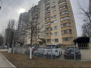 2-х комнатная квартира, 76 м², Буюканы, Кишинёв