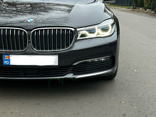 BMW 7 Series foto 2