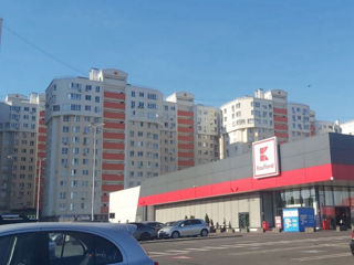 Apartament cu 2 camere, 55 m², Telecentru, Chișinău foto 5