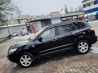 Hyundai Santa FE foto 1