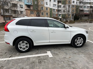 Volvo XC60 foto 4