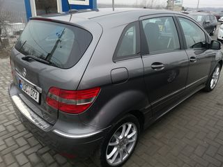 Mercedes B Class foto 5