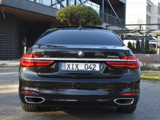 BMW 7 Series foto 2