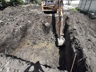 Servici de excavare  excavator  buldoexcavator  tractor Эсковаторные услуги Бульдо Эсковатор