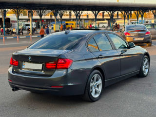 BMW 3 Series foto 5