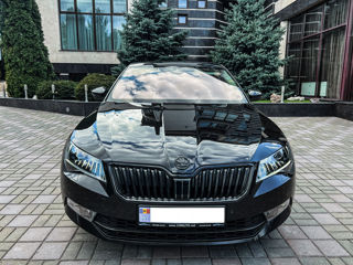 Skoda Superb foto 3