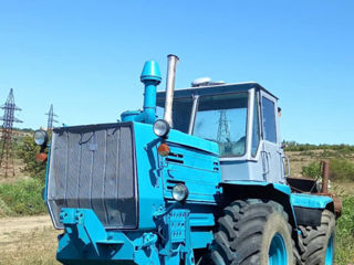 Tractor T-150