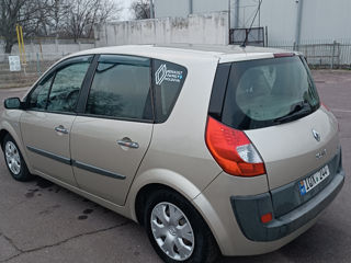 Renault Scenic foto 3