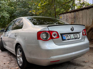 Volkswagen Jetta foto 6