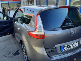 Renault Scenic foto 8