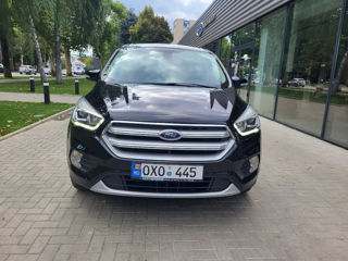 Ford Kuga foto 2