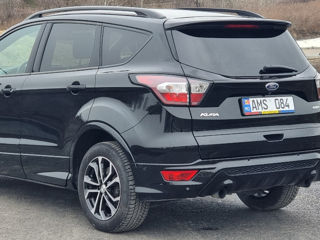 Ford Kuga foto 2