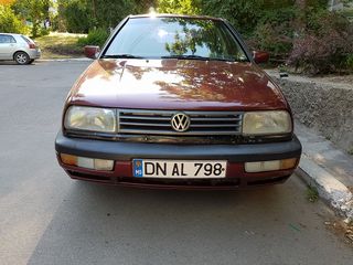 Volkswagen Vento foto 3