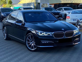 BMW 7 Series фото 4