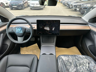 Tesla Model 3 foto 10