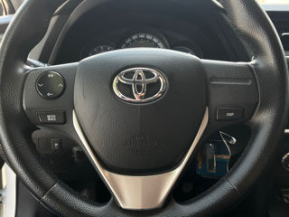 Toyota Auris foto 12