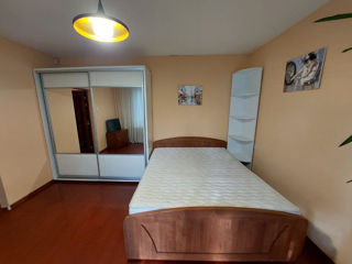 Apartament cu 2 camere, 65 m², Telecentru, Chișinău foto 2