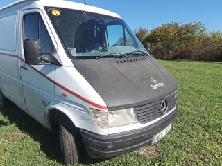 Mercedes Sprinter foto 1