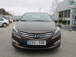 Hyundai Accent фото 2
