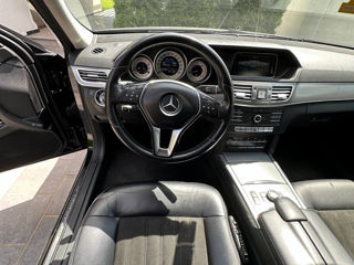 Mercedes E-Class Wagon foto 8