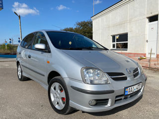 Nissan Almera Tino foto 10