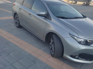 Toyota Auris foto 2